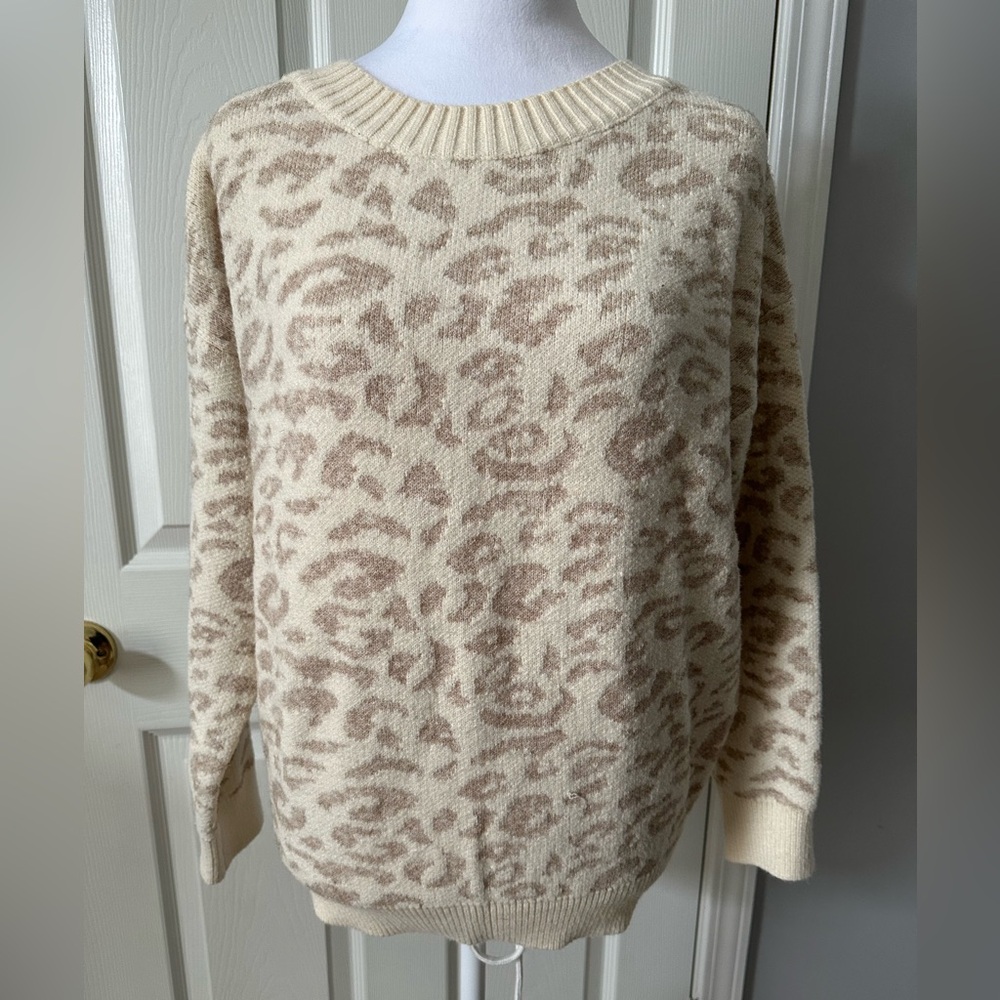 Entro Animal Print Round Neck Twisted Back Sweater, Large